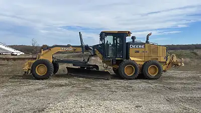 earth mover working in oklahoma